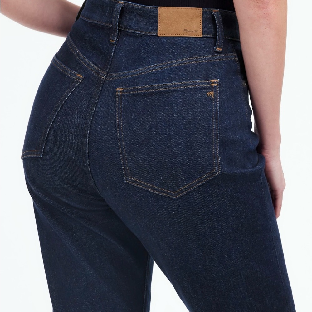 Madewell-The Curvy '90s Straight Jean